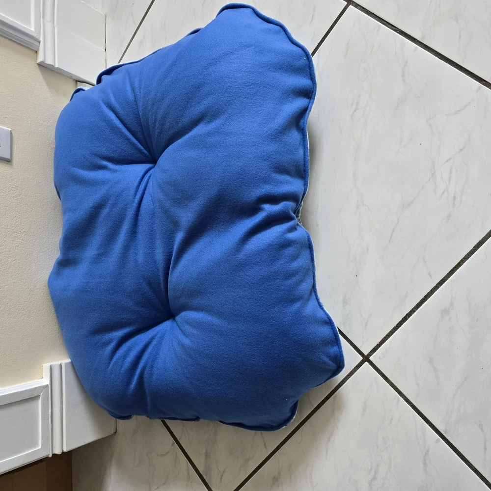 Dog Bed New Blue Palm Leaf Cushion Handmade 33x29 Inches